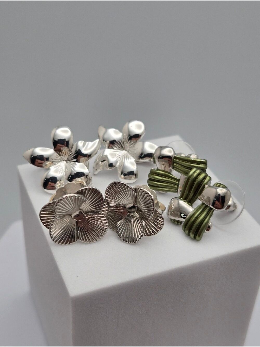 3 Pair Floral Earring Set Vintage Modern Silver Tone Clip On & Stud Earrings New